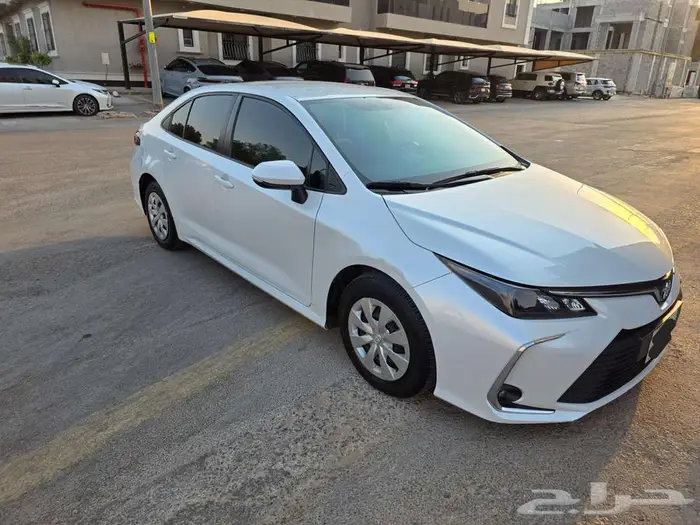 للبيع كورولا XLI موديل 2023 مكينة 2.0 9