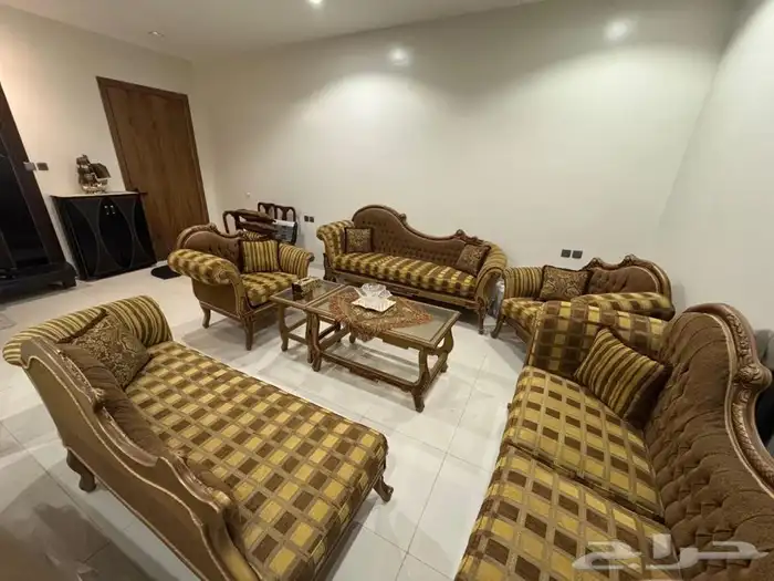 كنب مستعمل بحالة جيدة جدا 2