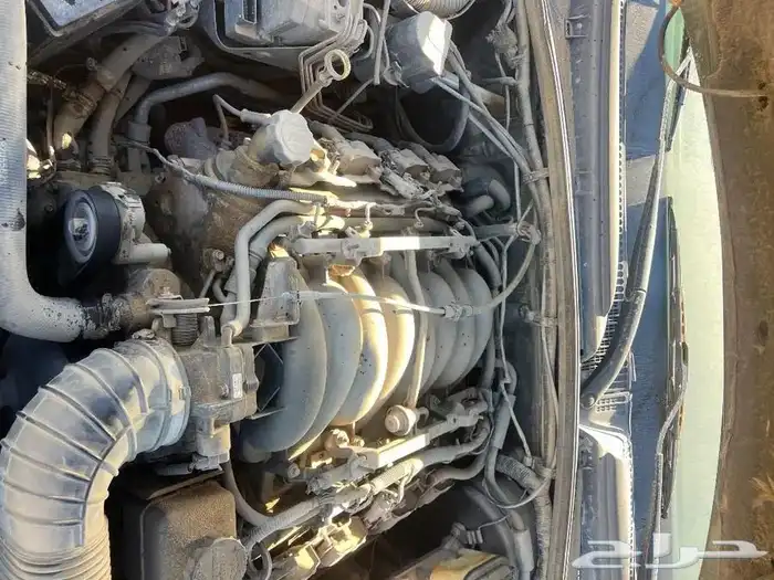 يوجد لدينا قطع غيار سيارات 4