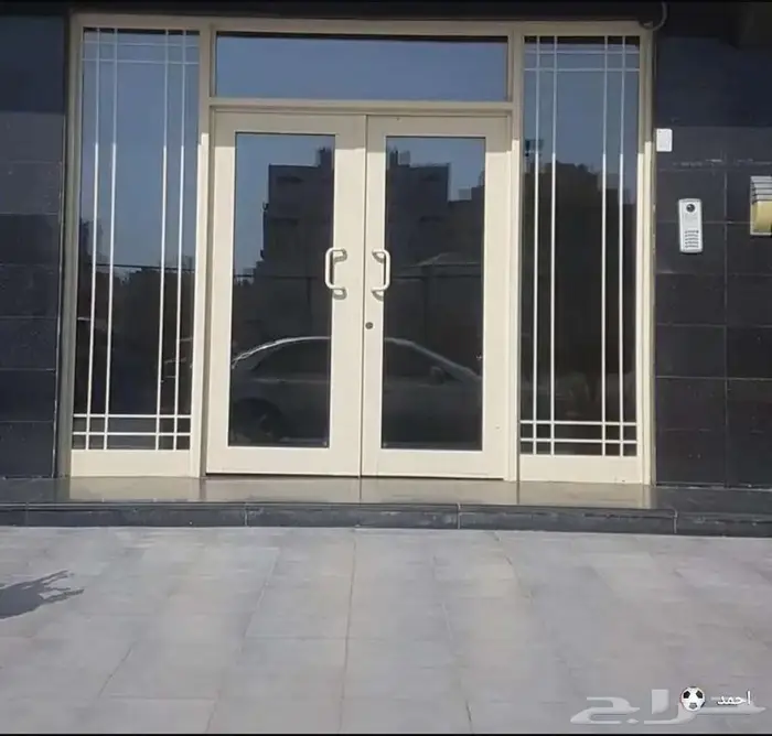 فني المنيوم تفصيل ابواب 2