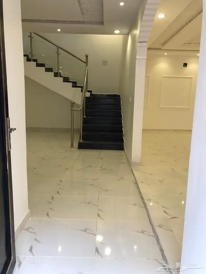 فيلا للايجار بحي الرمال 3