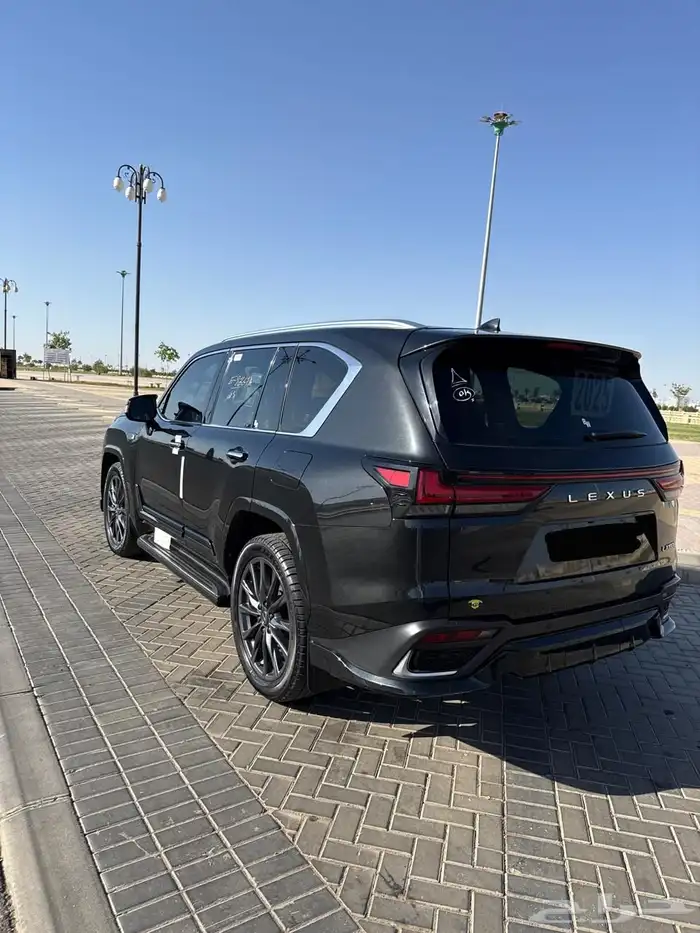 جيب لكزس 2024 Fsport فل الفل سعودي 25 سماعه الدفعه الاخيره 4