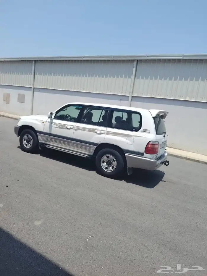 تويوتا لاندكروزر 2002 4