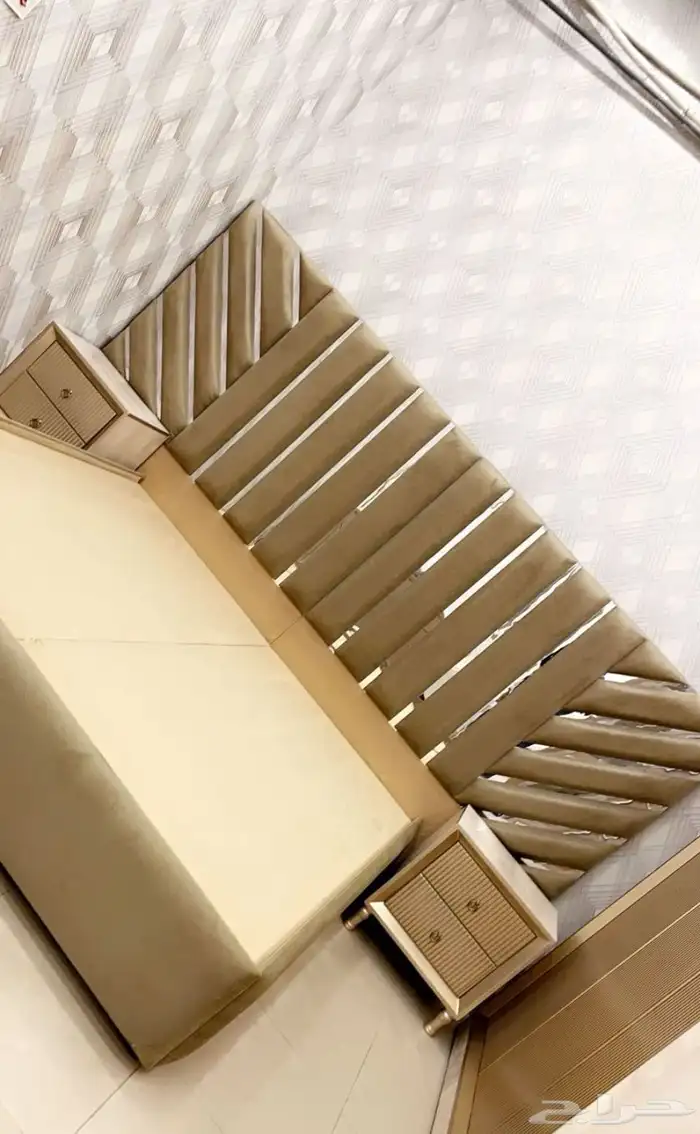 للبيع 1
