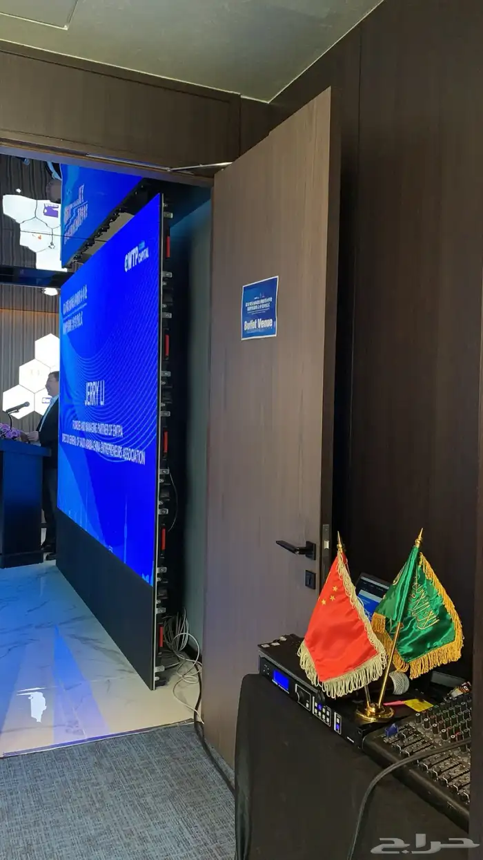 تاجير شاشات واضائات وسستم صوت وخشب 83