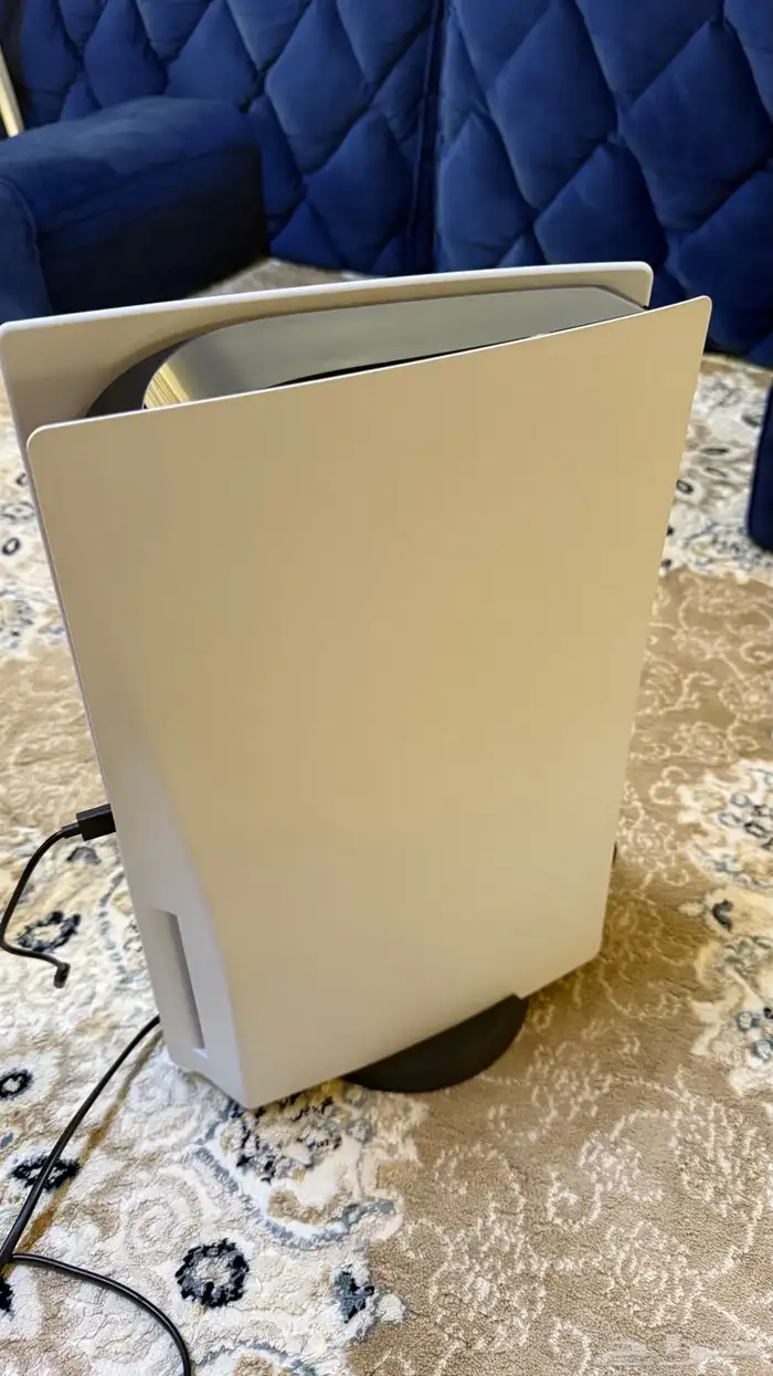 بلايستيشن 5 مع شاشة العاب Acer 27 بوصة بكراتينها نظيفة 3