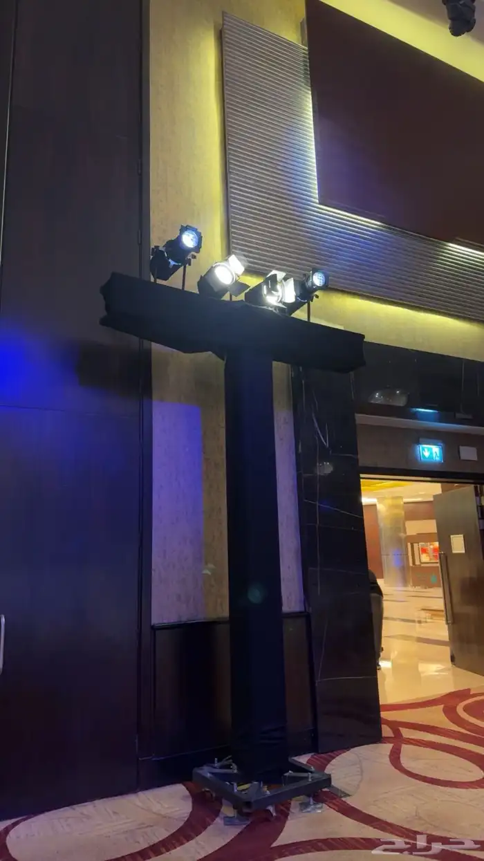 تاجير شاشات واضائات وسستم صوت وخشب 37