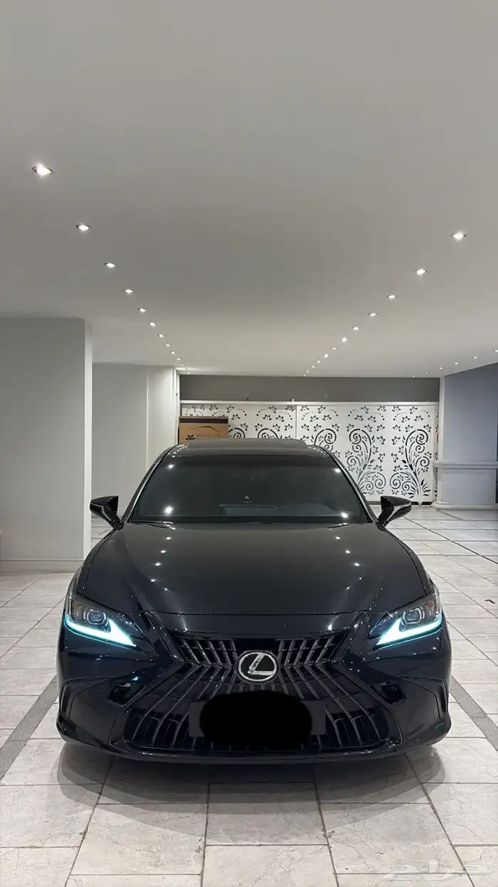 لكزس ES 300h BH 2024 قير اوتماتيك هايبرد 1