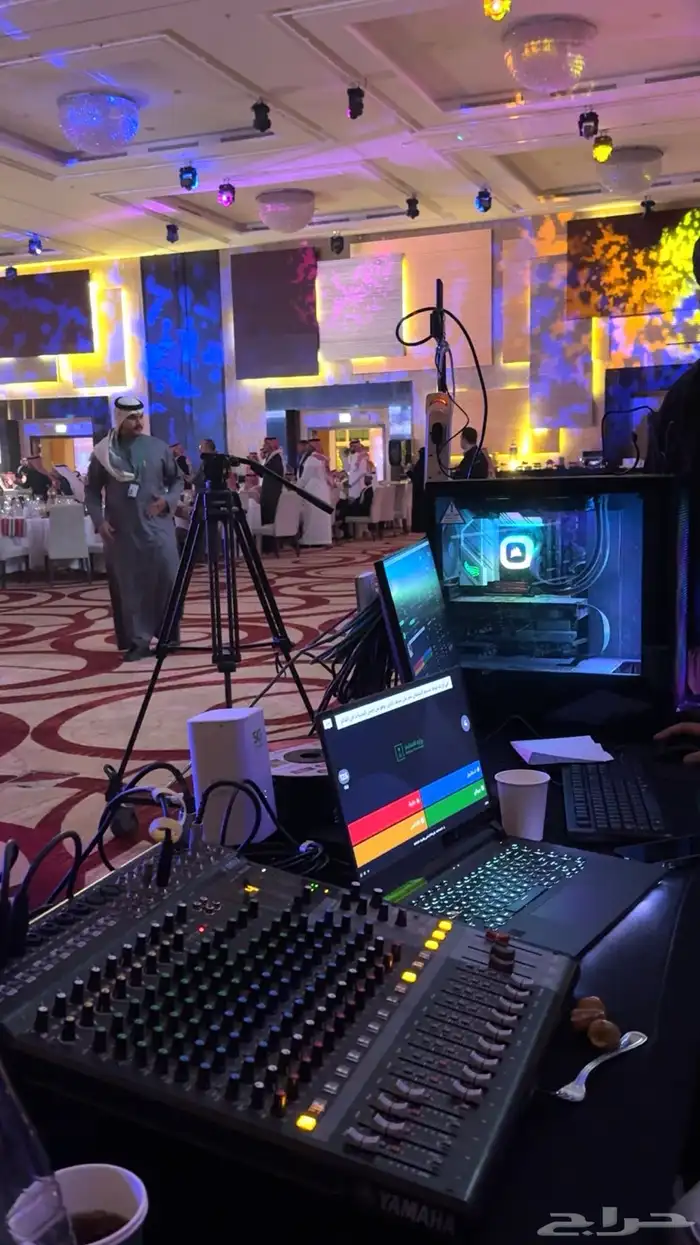 تاجير شاشات واضائات وسستم صوت وخشب 35