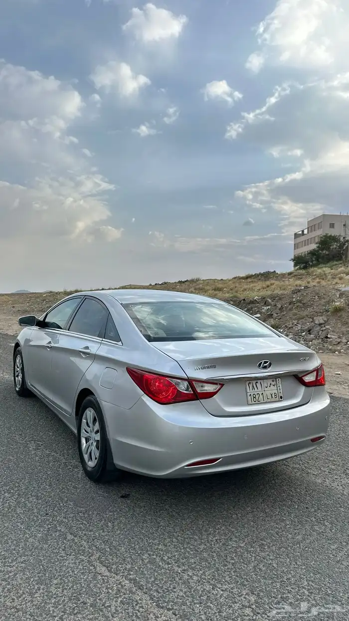 سوناتا 12 8