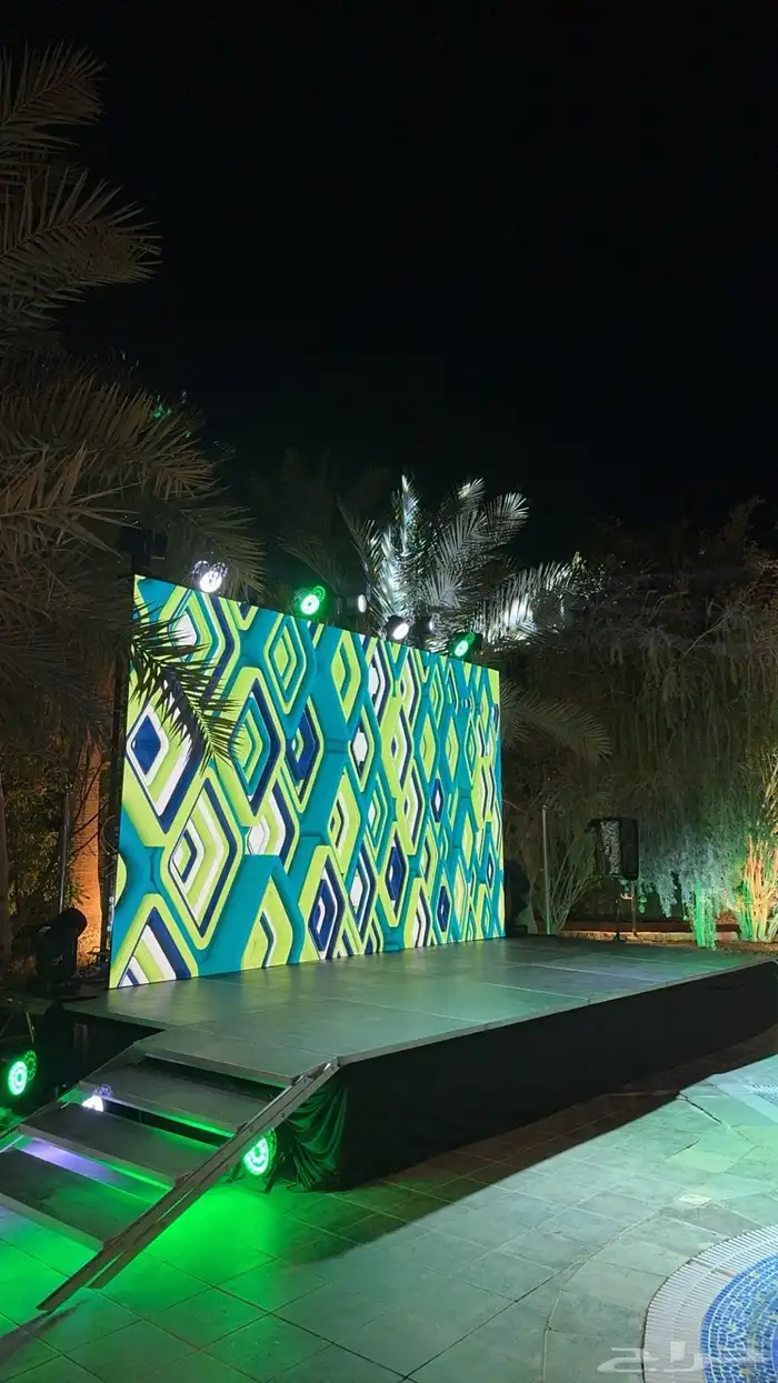 تاجير شاشات واضائات وسستم صوت وخشب 68