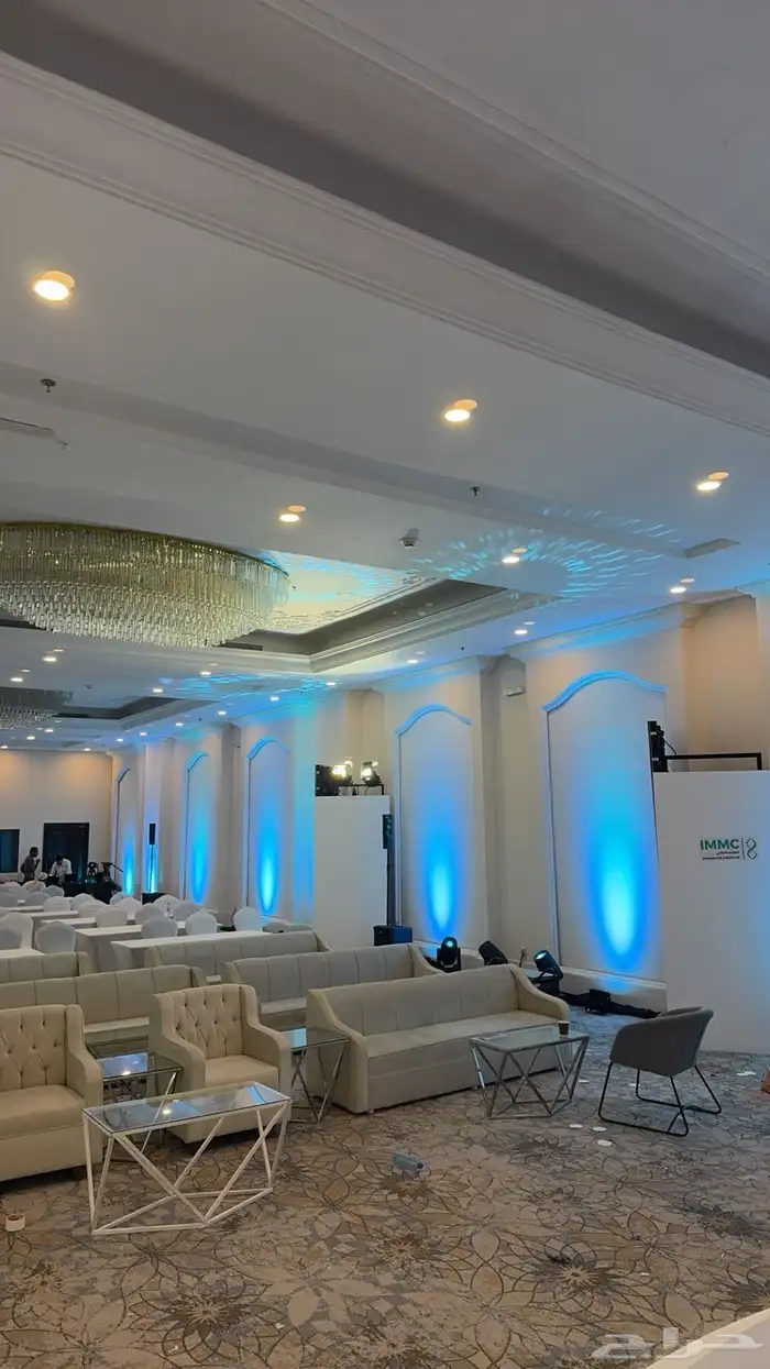 تاجير شاشات واضائات وسستم صوت وخشب 25