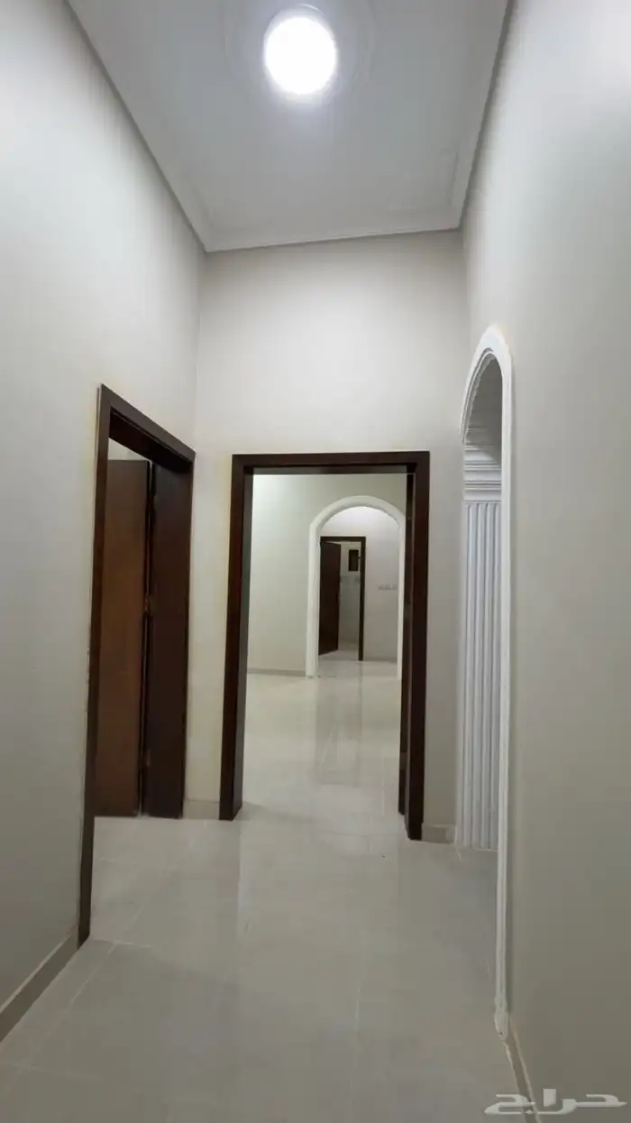 للإيجار شقة بحي المروج 3 غرف 0