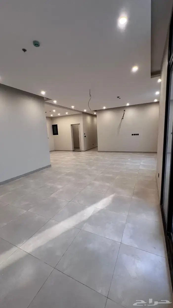 للبيع شقه بحي النرجس 5