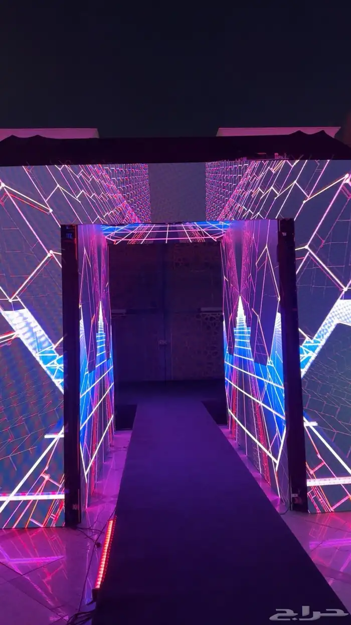 تاجير شاشات واضائات وسستم صوت وخشب 30