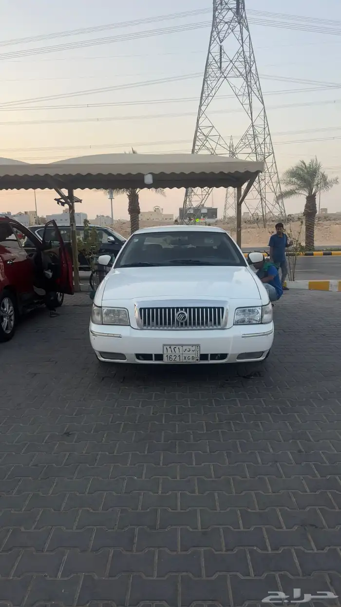 جراند ماركيز 2010 2