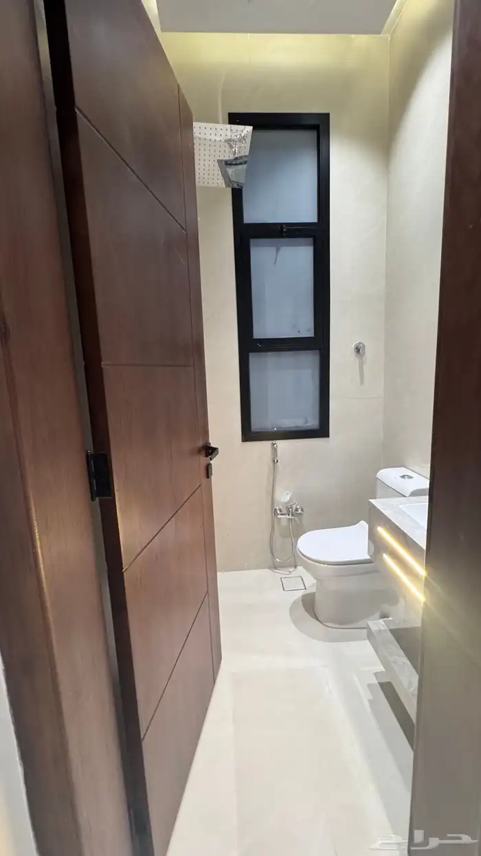 للبيع ادوار ارضيه وروف علوى على ارقى المستويات المحاله ابها 18