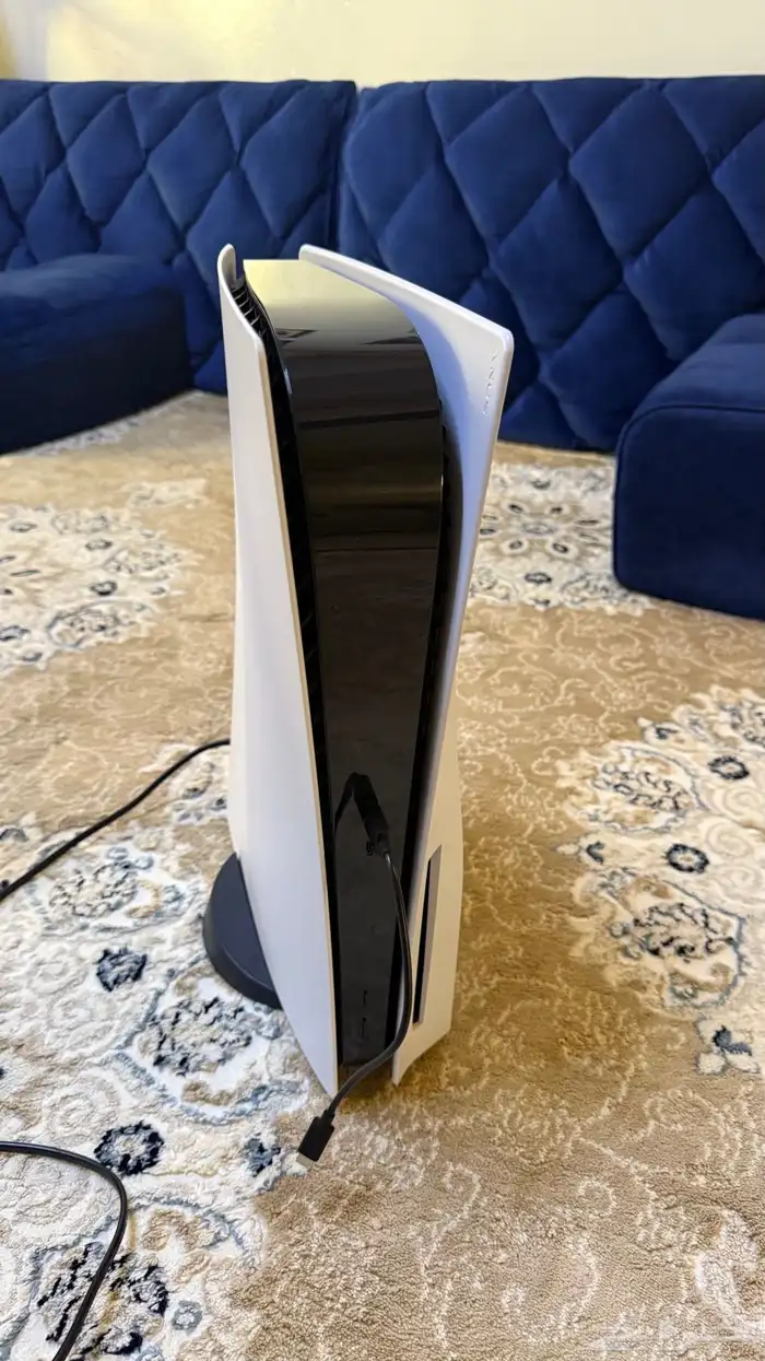 بلايستيشن 5 مع شاشة العاب Acer 27 بوصة بكراتينها نظيفة 4