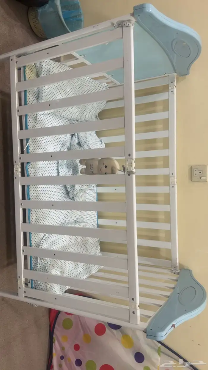 سرير اطفال 0