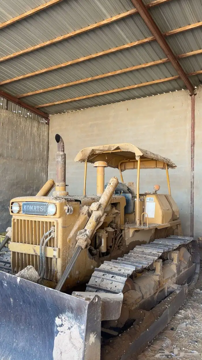 بلدوزر كماتسو 65 0