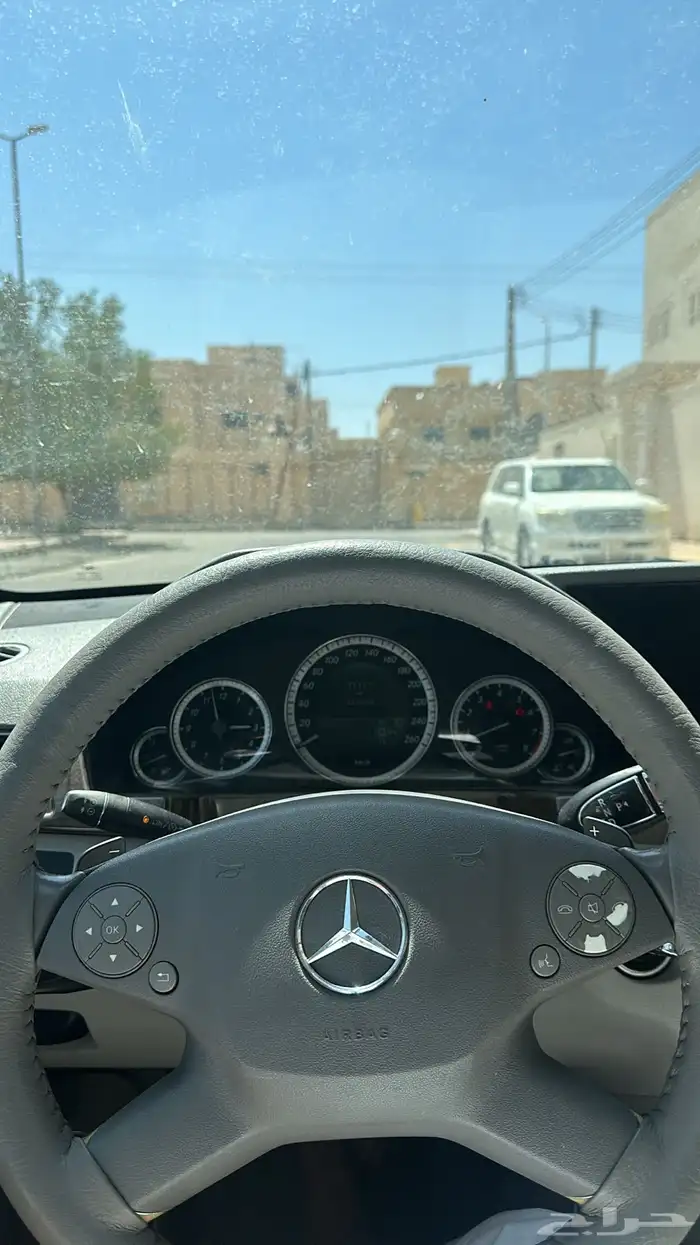 مرسيدس e300 2010 10