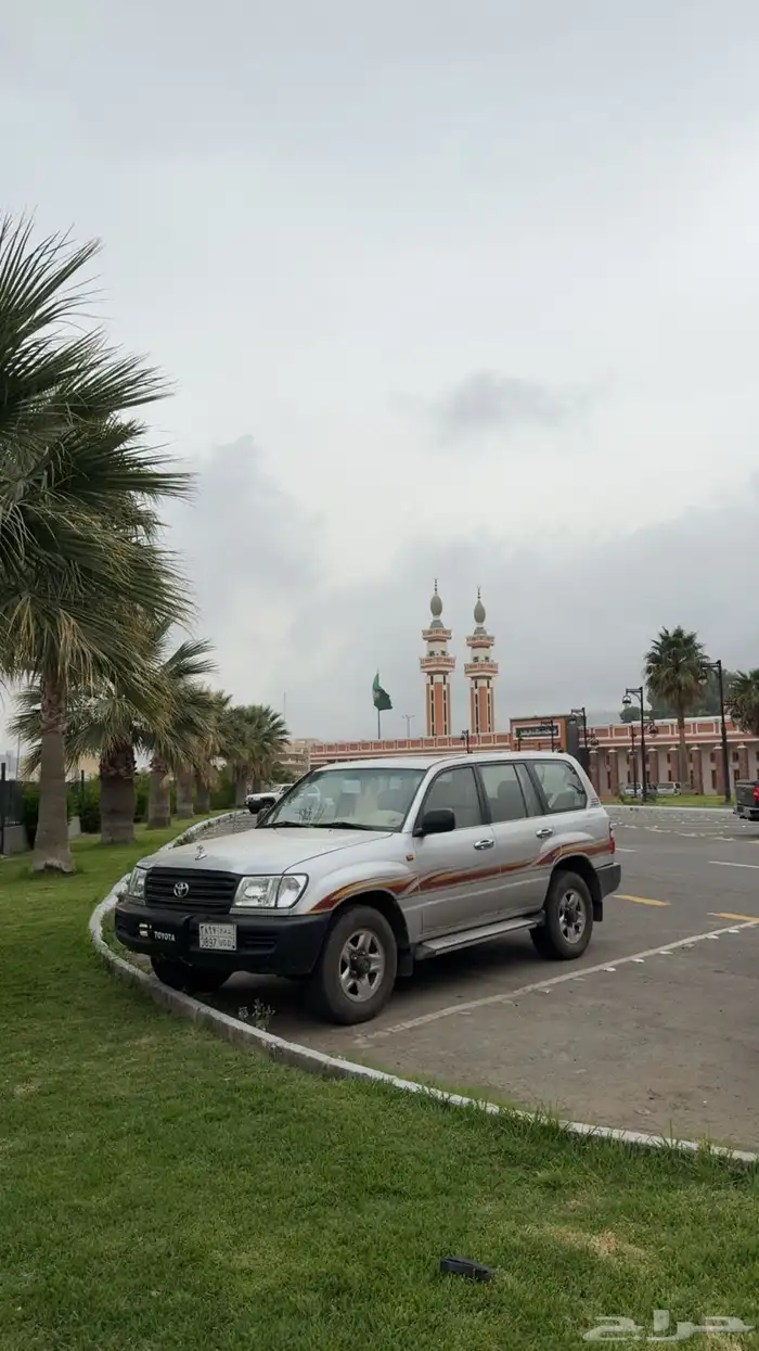 لاندكروزر 2000 4