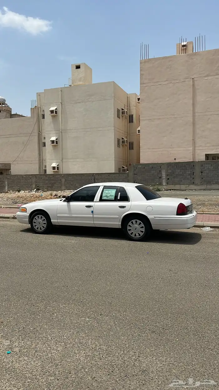 فورد فكتوريا بوليسي 2