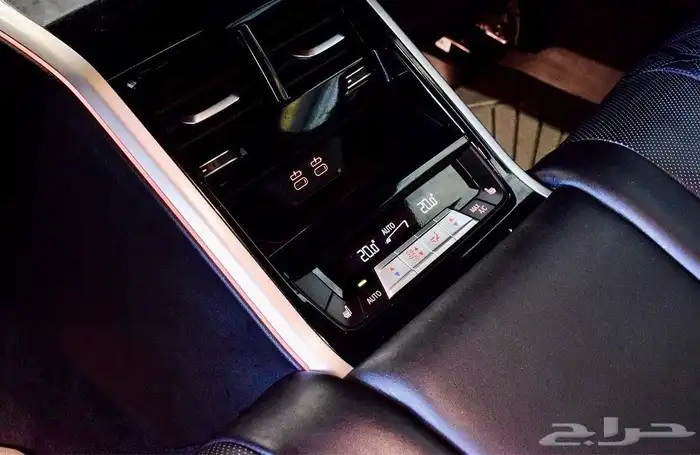 للبيع BMW - M8 - competition موديل 2021 وارد كندا 7
