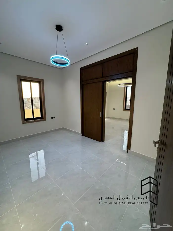 للبيع روف علوي حي الاخضر 4