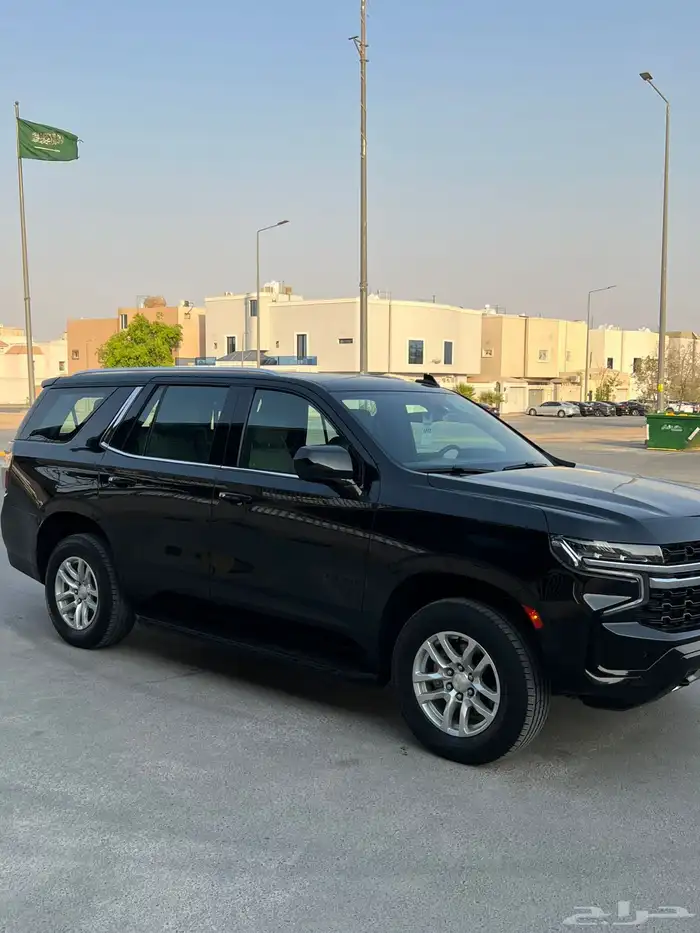 للبيع شيفروليه تاهو 2022 دبل اسود 9