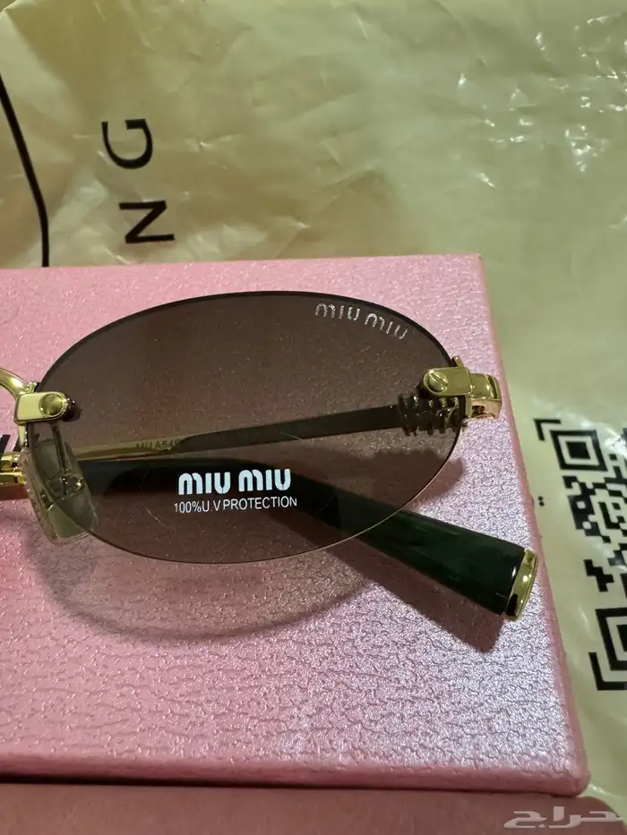 نظارة شمسية ماركة MiuMiu 3