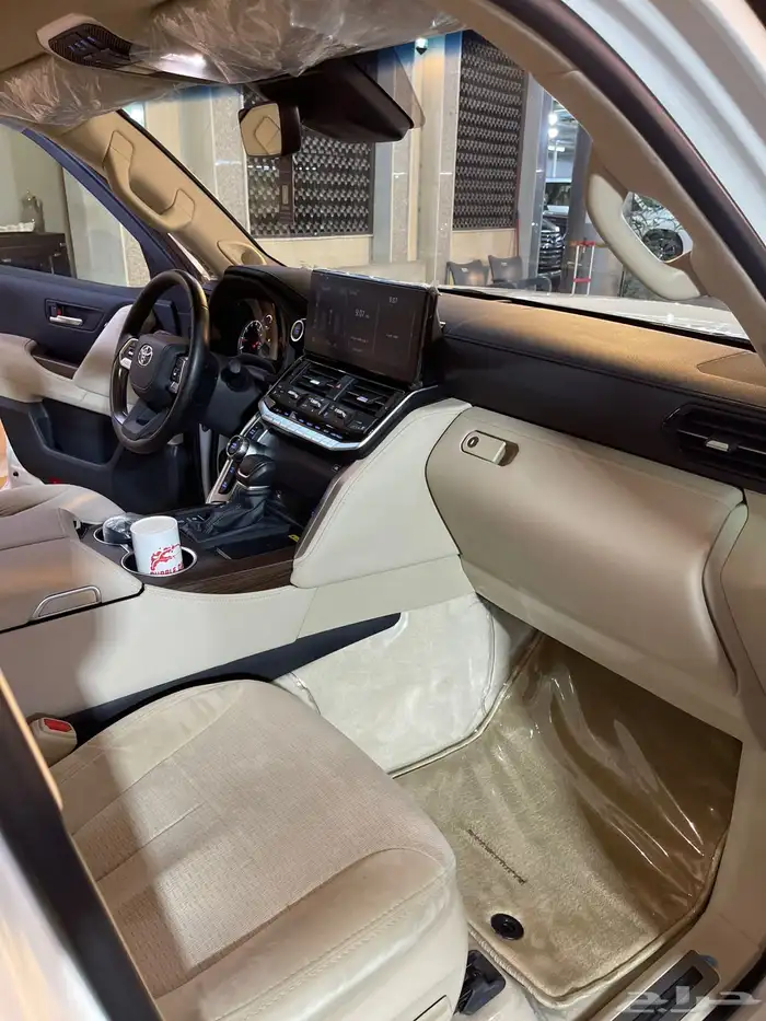تويوتا لاندكروزر GXR2024 L5 وارد الساير وكاله 37