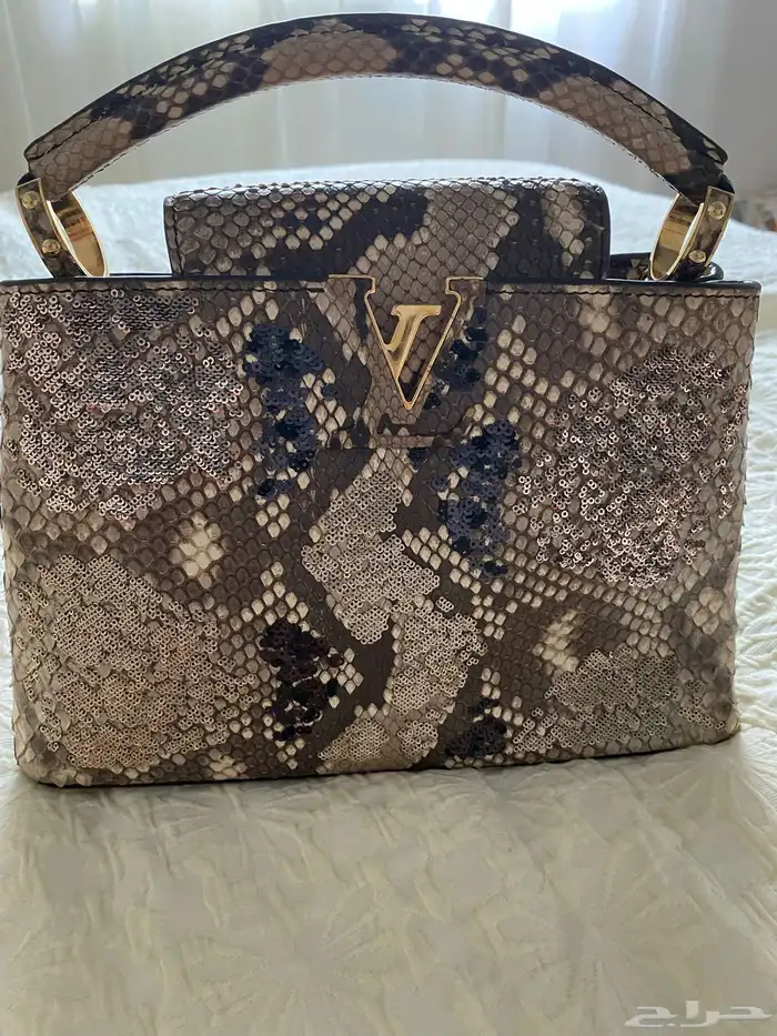 شنطة Louis Vuitton Capucines exotic Python 2