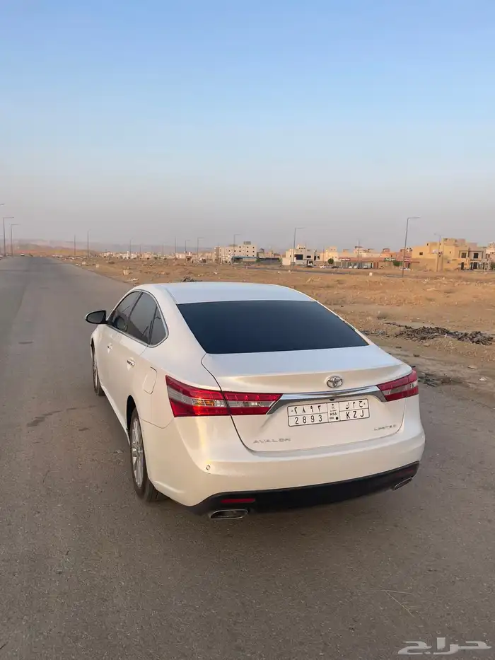 افالون تويوتا 2015 0