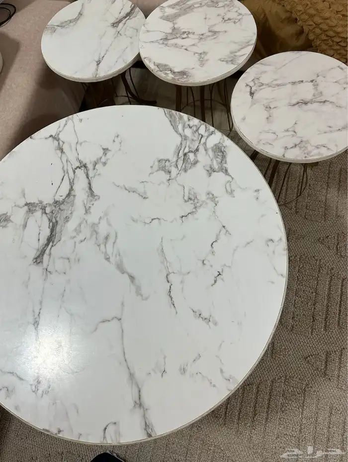 طاوله عاديه و خدمه وطابعه 2