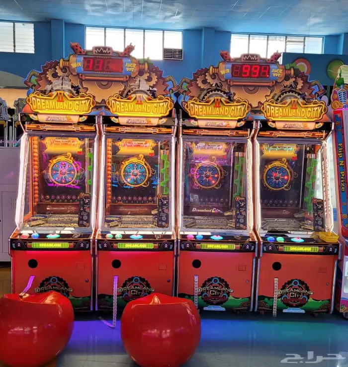 مشروع ترفيهي مربح   تجهيز بولينغ وملاهي وملاعب بادل بجودة عا 22