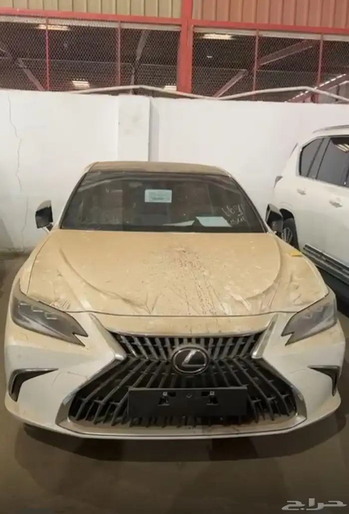 لكزززس فل كامل 350 وكالة طلعتها ووقفتها جنب البيت 0