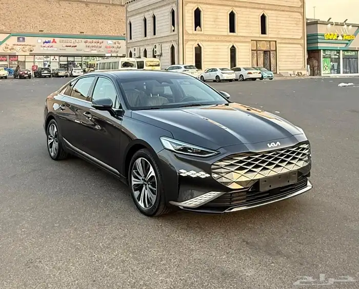كيا K8 2022 ( بنزين ) فل كامل بدون بانوراما شبه جديدة للبيع 2