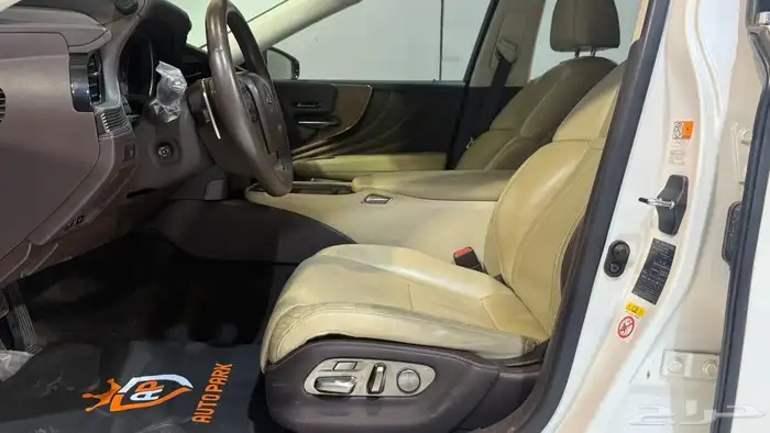 لكزس LS350 2018 بحالة نظيفة جدا 15