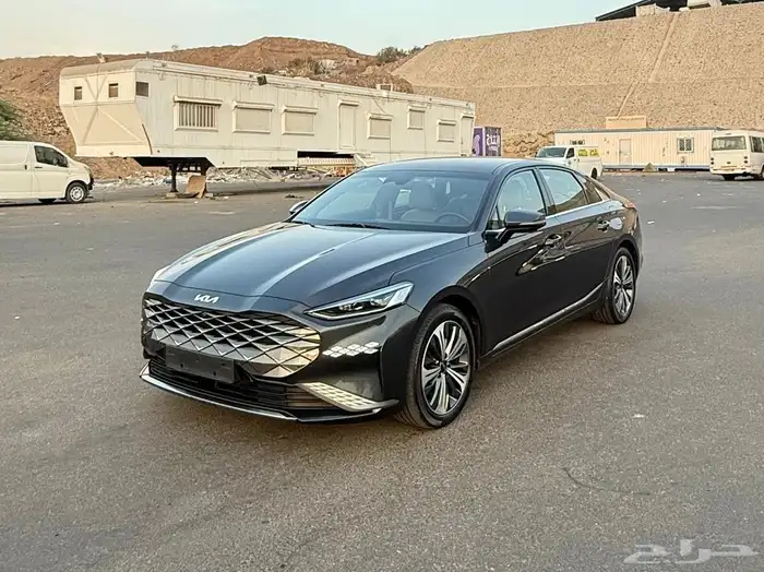 كيا K8 2022 ( بنزين ) فل كامل بدون بانوراما شبه جديدة للبيع 0