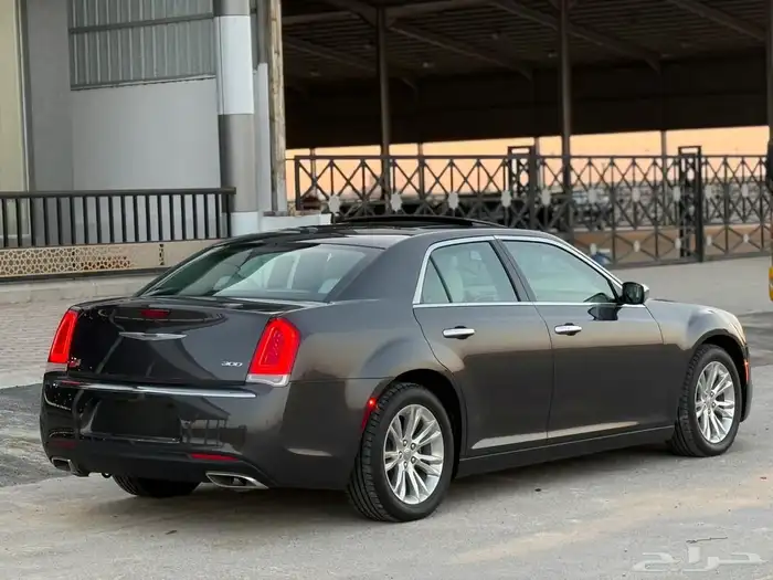 كرايزلر - C300 - 2022 - سعودي - قمة النظافة 5