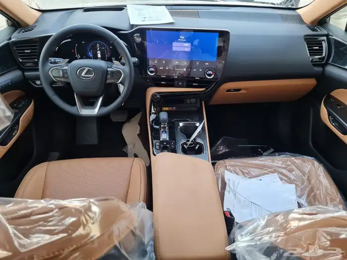 لكزس NX350 CC 2025 5