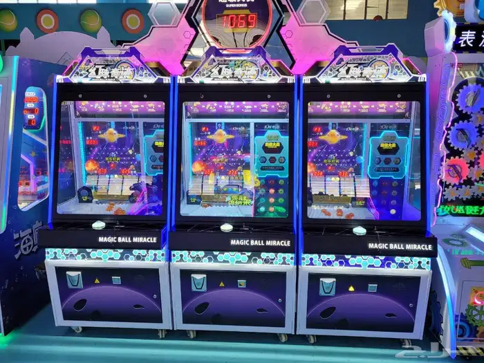 مشروع ترفيهي مربح   تجهيز بولينغ وملاهي وملاعب بادل بجودة عا 16