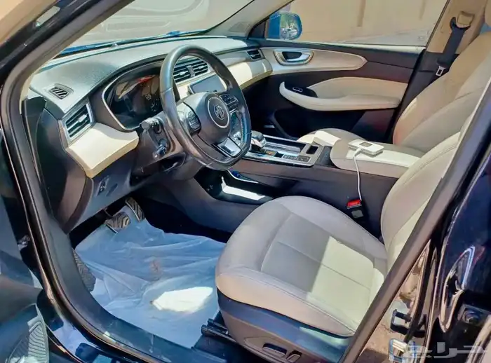 بحاله الوكاله MG RX5 performance كامل بضمان وصيانه وكيل 2023 17