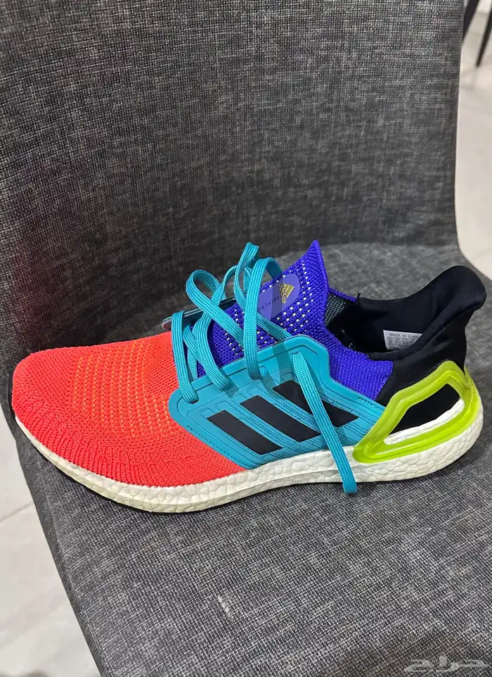 كوتش adidas مقاس 41 مستعمل خفيف 5