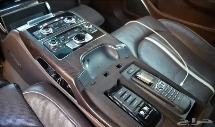 Audi A8L W12 4