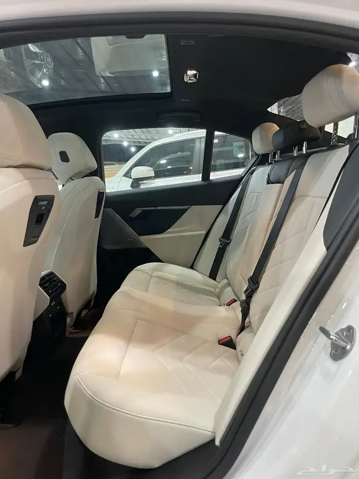 بي ام دبليو 520 موديل 2024 فل كامل kit m 20