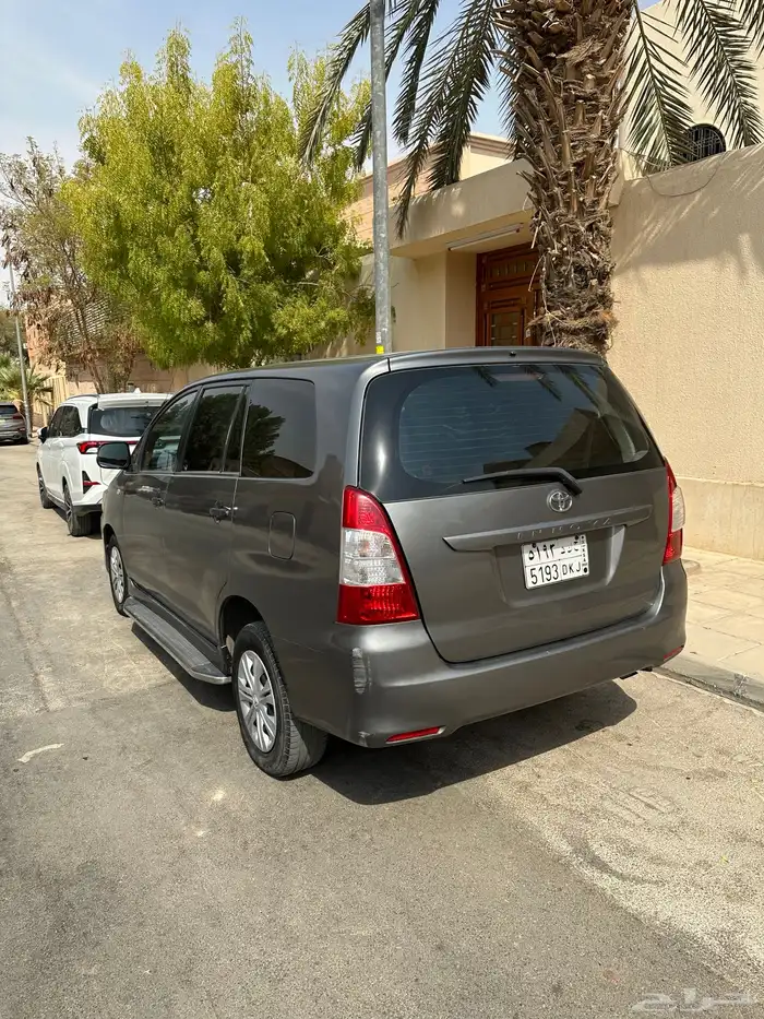 تيوتا انوفا 2015 نظيف جدا ( اول مالك وكالة ) 0
