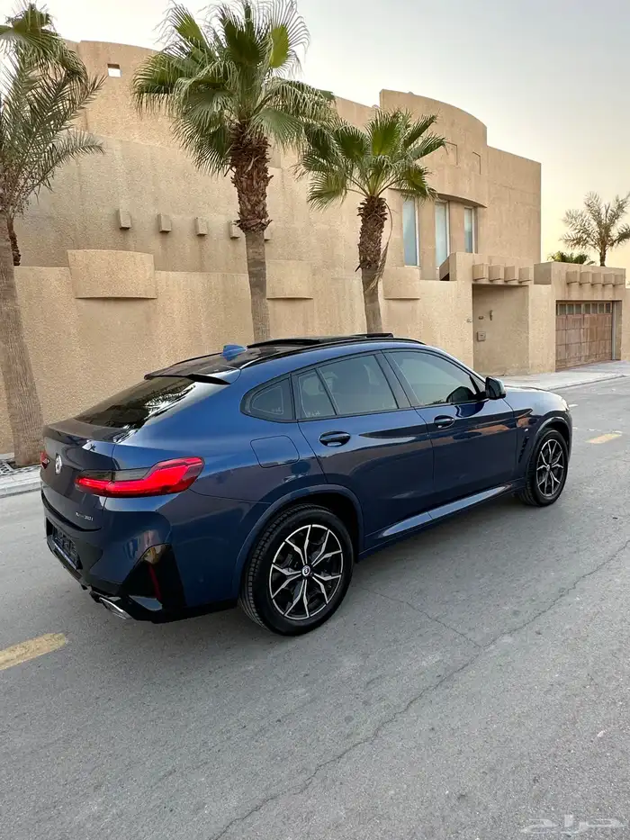 بي ام X4 موديل 2023 ماشيه 27 الف فقط ضمان وصيانه 51
