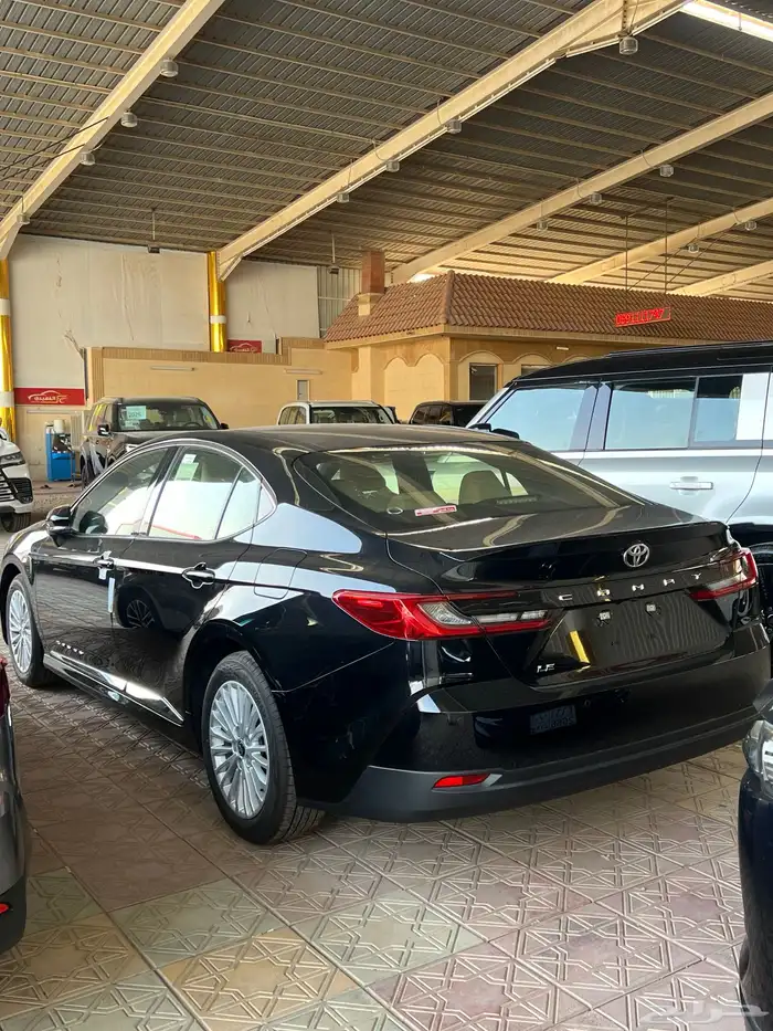 كامري LE اسود سعودي 2025 3